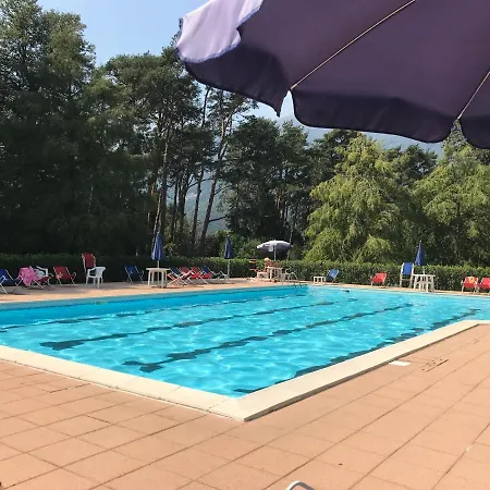 Appartement Monolocale Sul Lago Con Piscina *