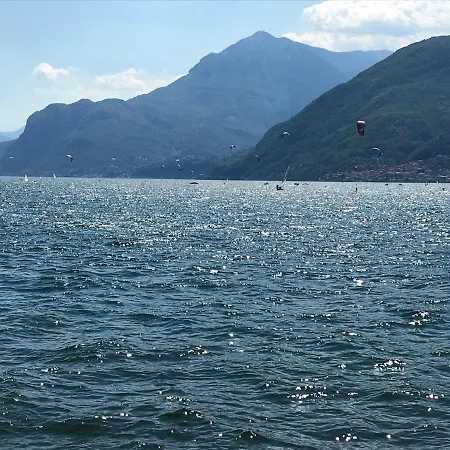 Monolocale Sul Lago Con Piscina