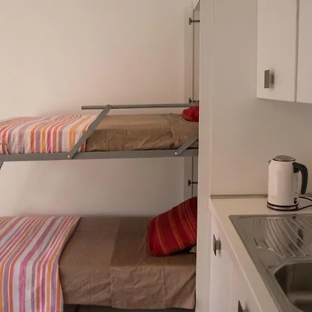 Monolocale Sul Lago Con Piscina Appartement *