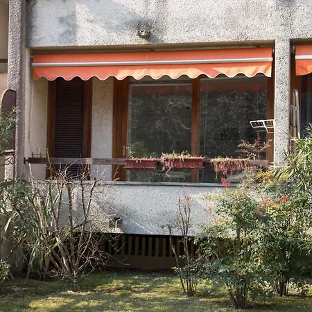 Monolocale Sul Lago Con Piscina Appartement
